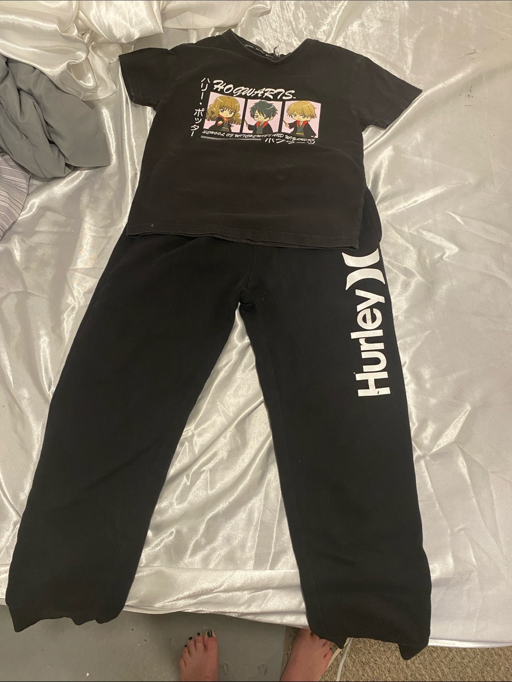 Set of 2. HBlack Kids Joggers kids Harry Potter&  friendsJapanese black T-shShir